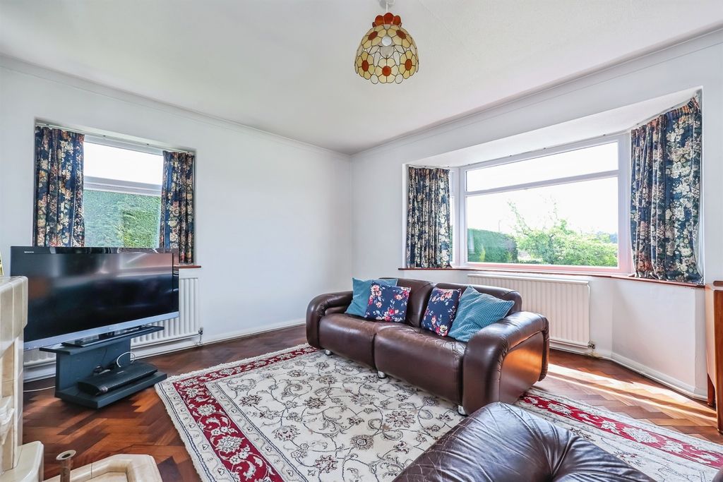Property photo 3 of 19
