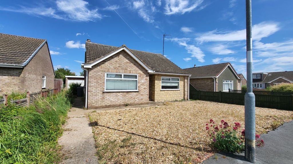 Property photo 1 of 12
