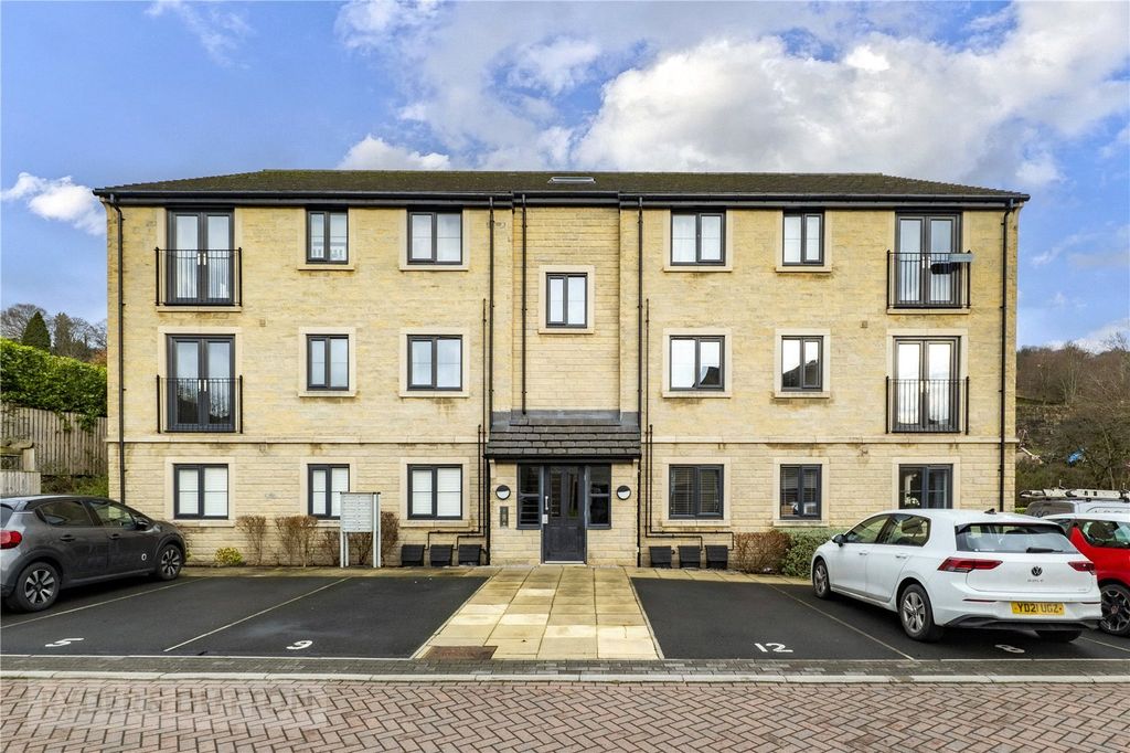 Property photo 1 of 14 Picture No. 02