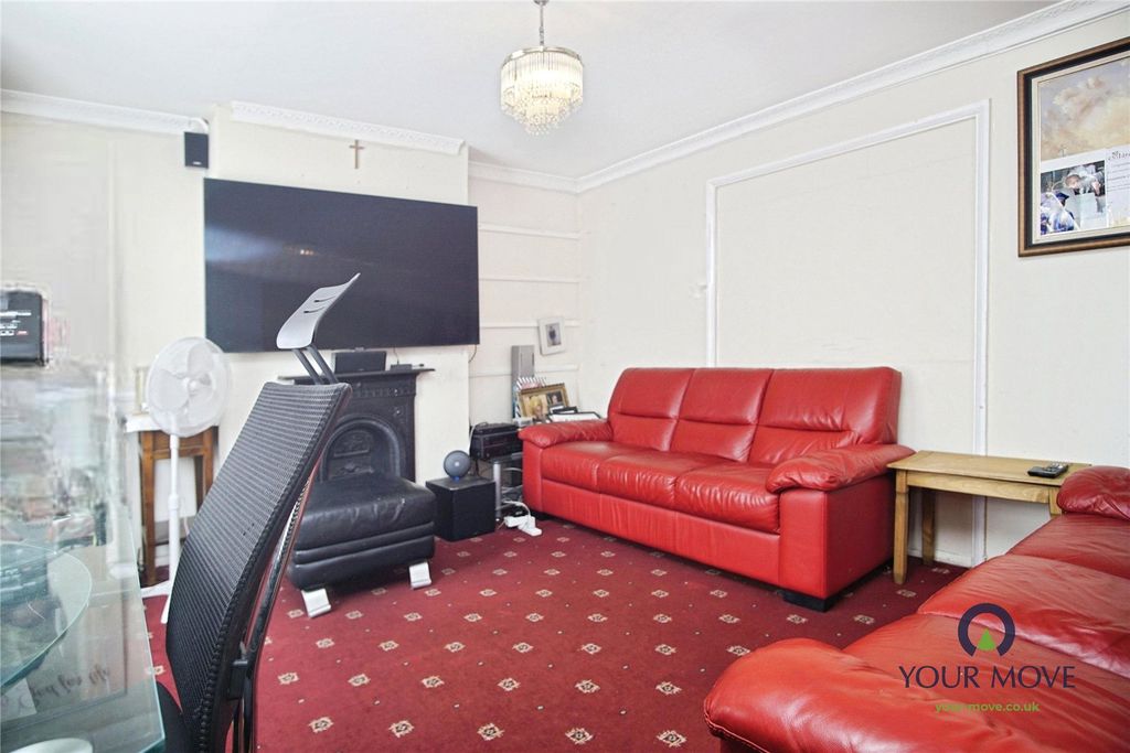 Property photo 2 of 14 Picture No. 11