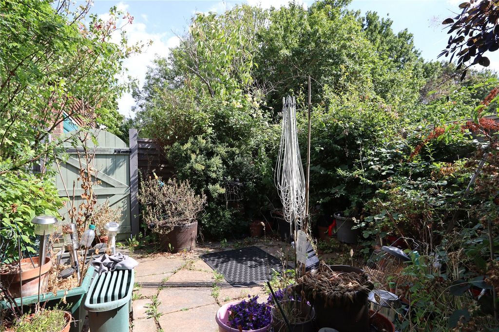 Property photo 3 of 4 Picture No. 06