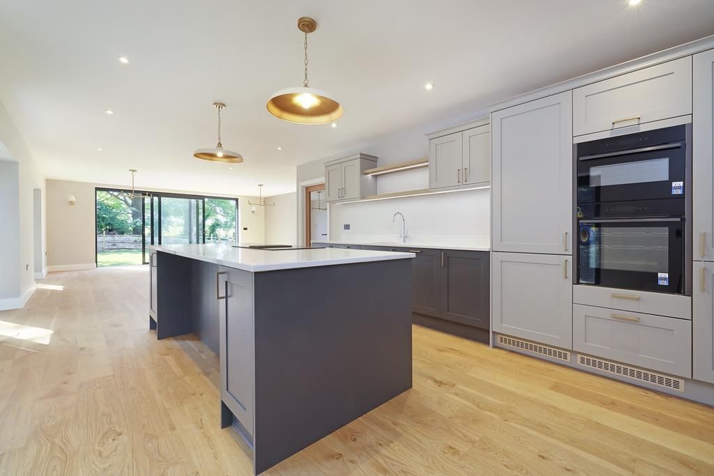 Property photo 3 of 11 No.10-Paddockgrove-Apr26-0119.Jpg