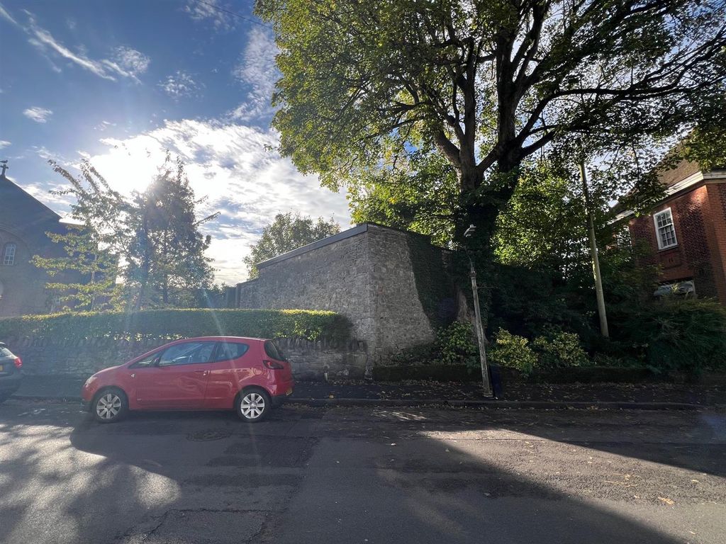 Property photo 2 of 11 Front.Jpg