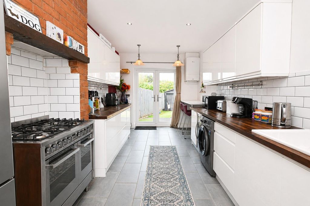 Property photo 2 of 20 Kitchen/ Breakfast Room