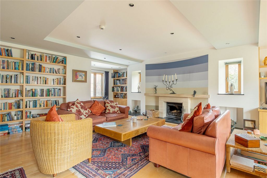 Property photo 3 of 20 Sitting Room