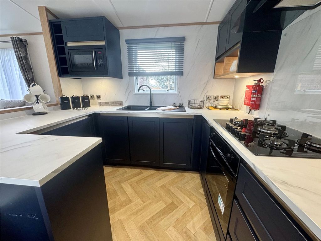 Property photo 2 of 10 Picture No. 02