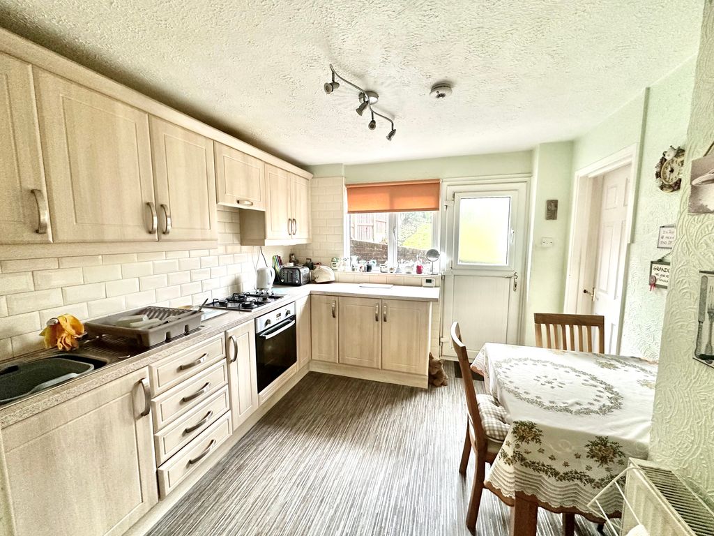 Property photo 2 of 18 Img_9689