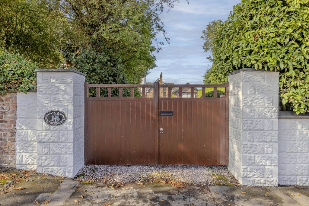 Property photo 2 of 43
