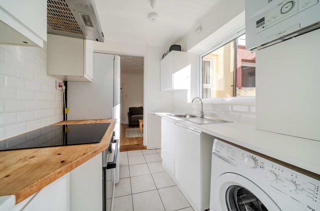Property photo 3 of 12 1503666-17-1A0479...