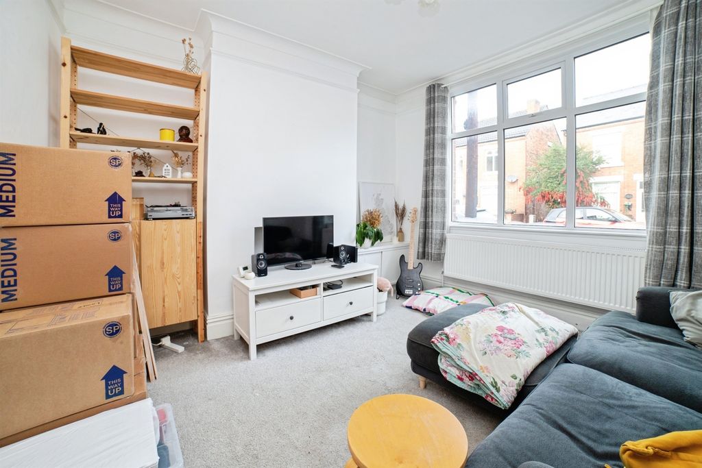 Property photo 3 of 20