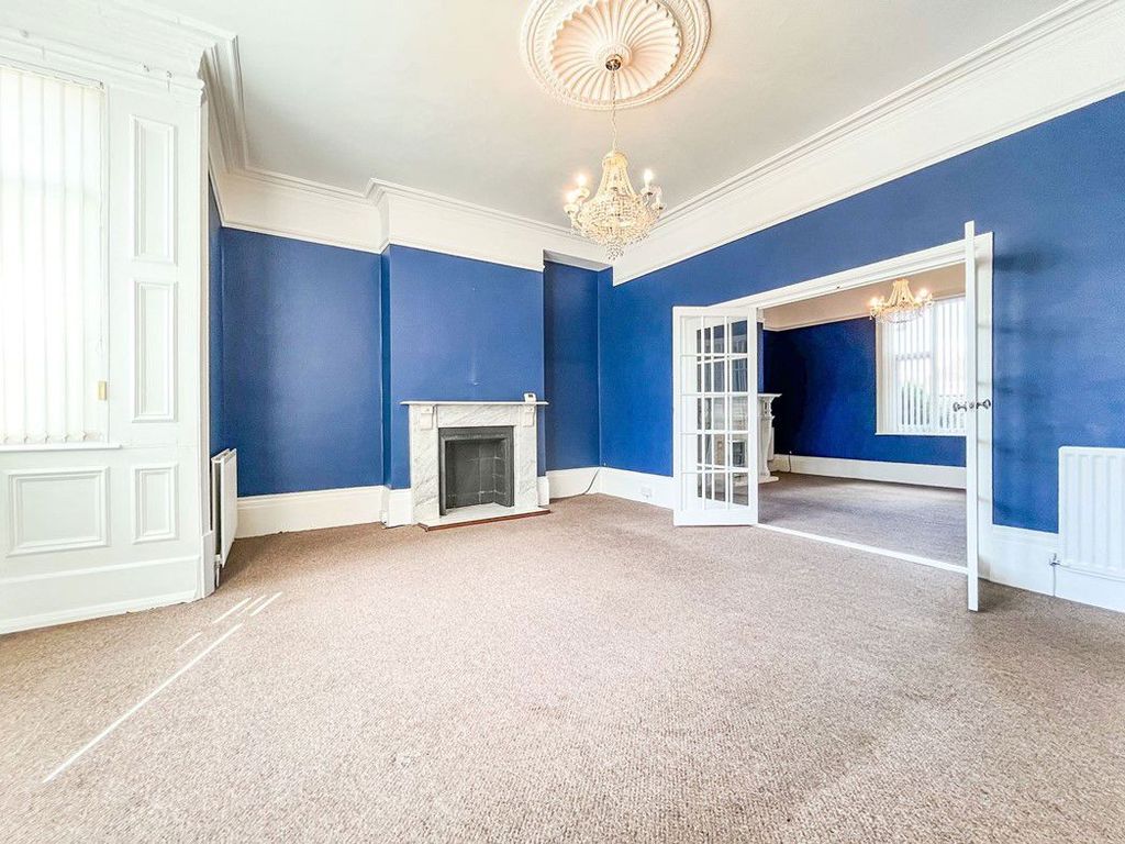 Property photo 3 of 28