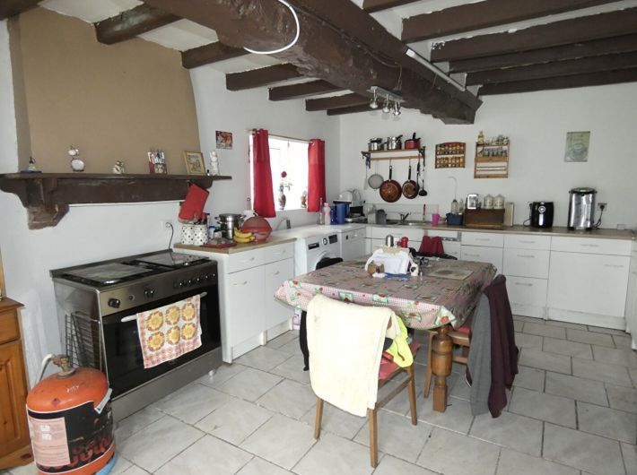 Property photo 2 of 11