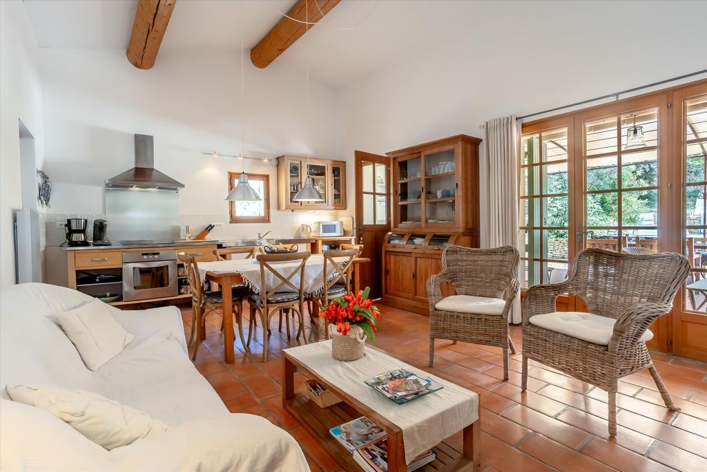 Property photo 3 of 22 Image