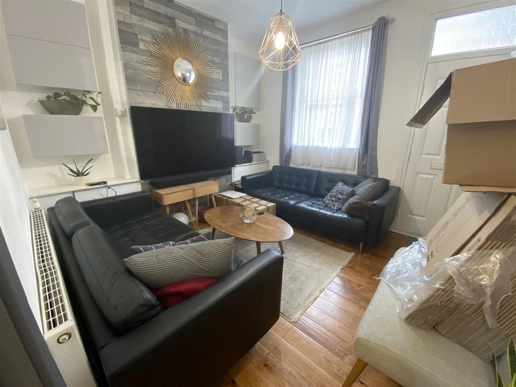 Property photo 3 of 16 Img_2072.Jpg