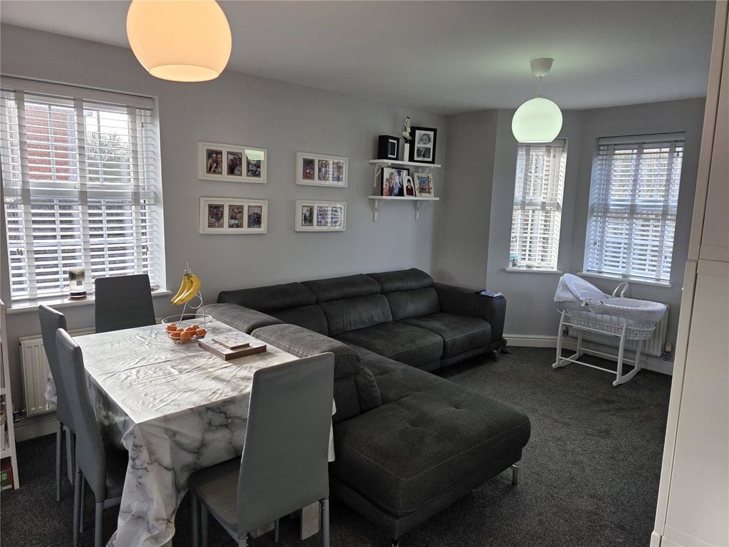 Property photo 2 of 9 Picture No. 06