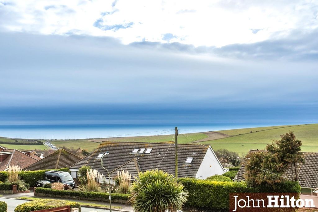 Property photo 2 of 18 Longhill Road-14.Jpg