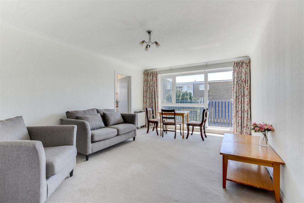 Property photo 2 of 11 Hopedene-4.Jpg