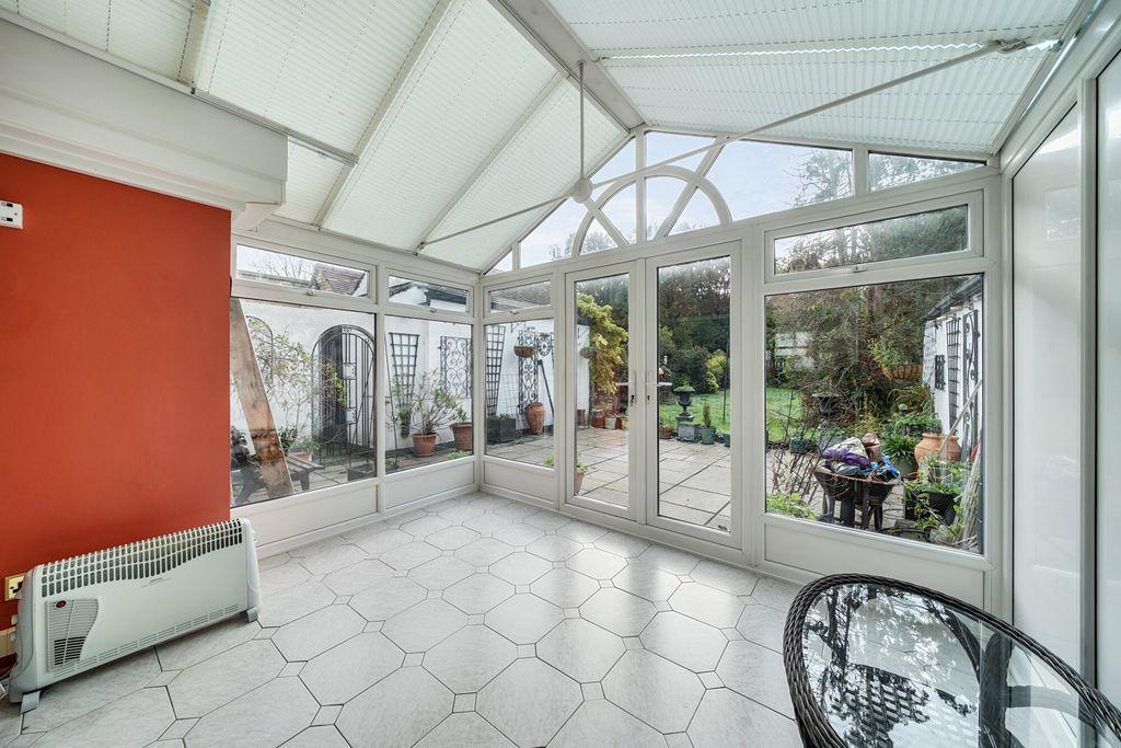 Property photo 3 of 20 1371583-7-68F8B80...