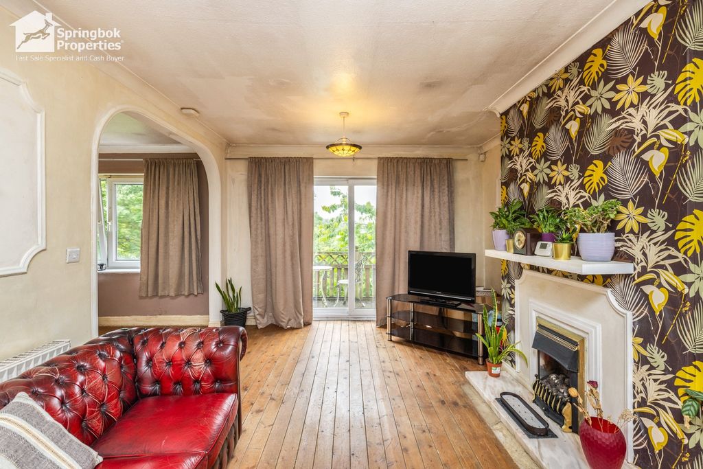 Property photo 3 of 15 2