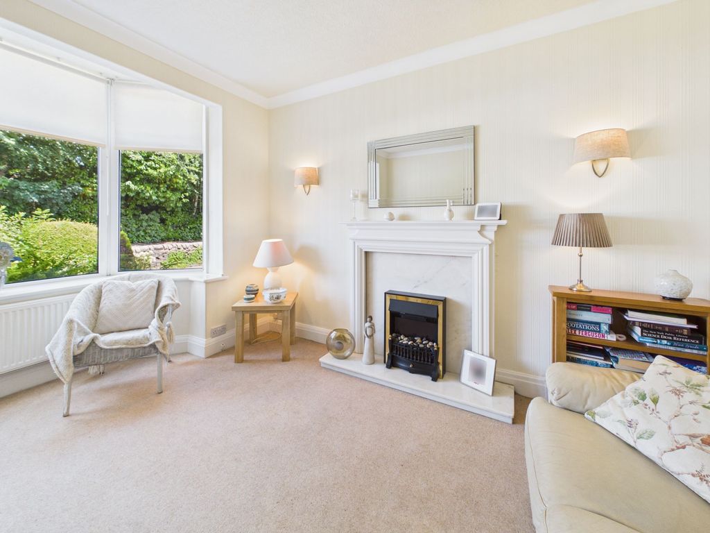 Property photo 2 of 35