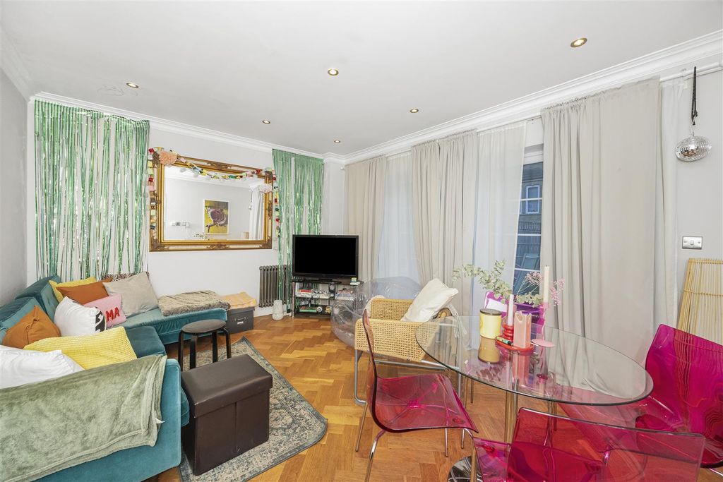 Property photo 3 of 19 3