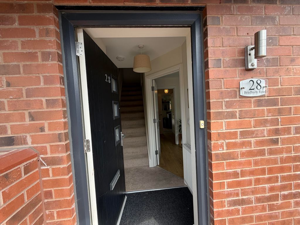 Property photo 2 of 53