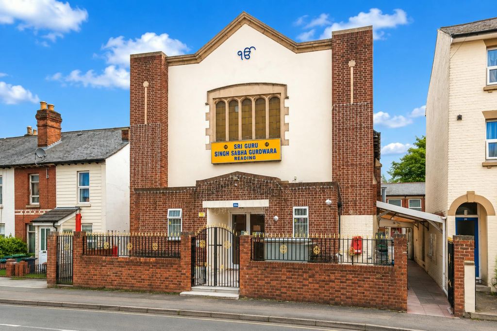 Property photo 1 of 8 Sikh Gurdwara Reading Street View.Png
