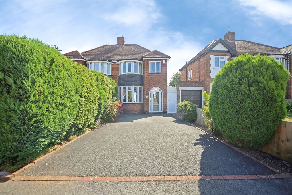 Property photo 1 of 32