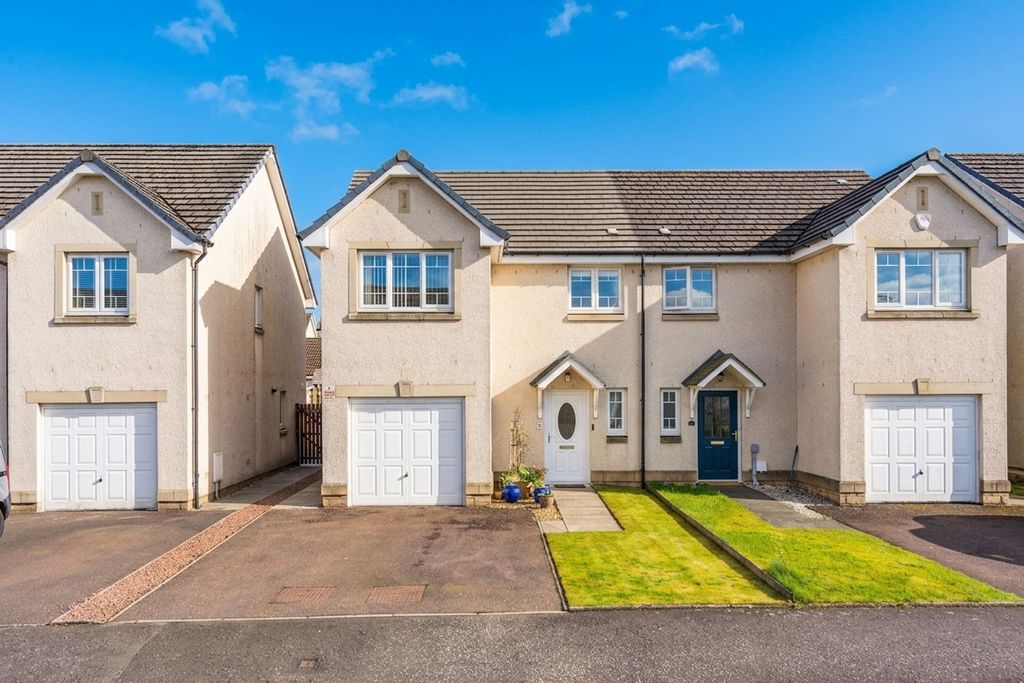 Property photo 1 of 34 Front External