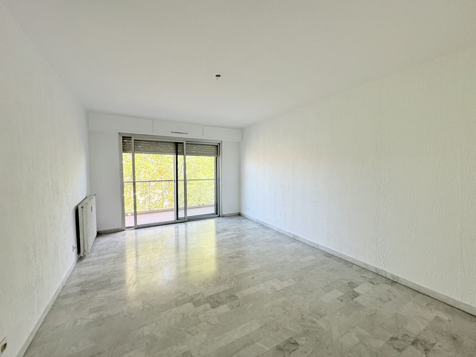 Property photo 1 of 7 Main Exterior View