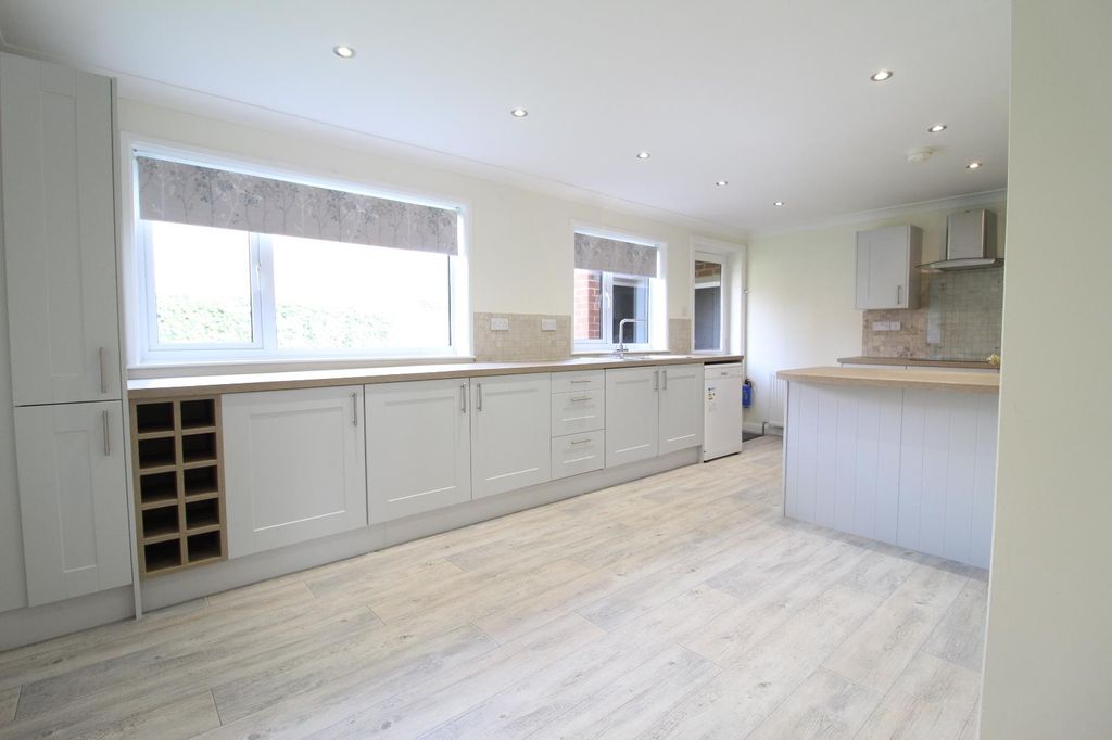 Property photo 2 of 14 0 General