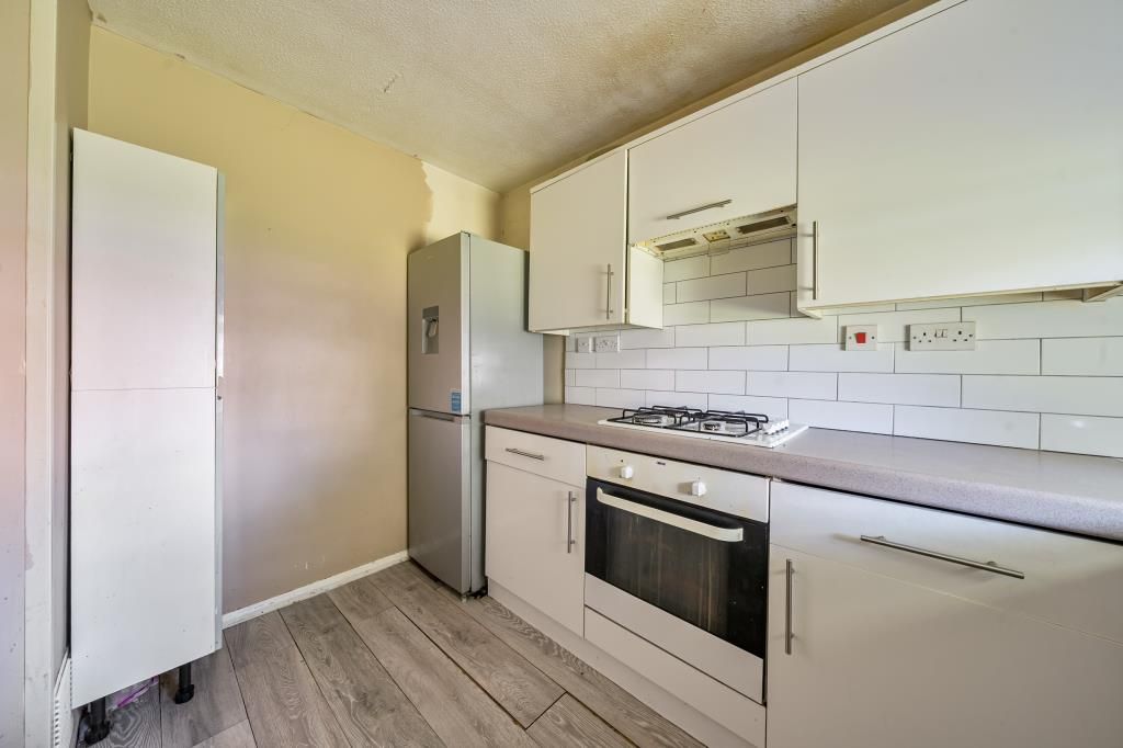 Property photo 2 of 20 Kitchen