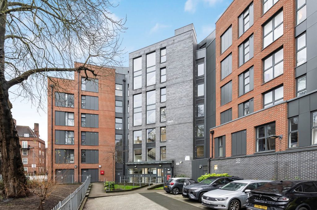 Property photo 1 of 12 Picture No. 02