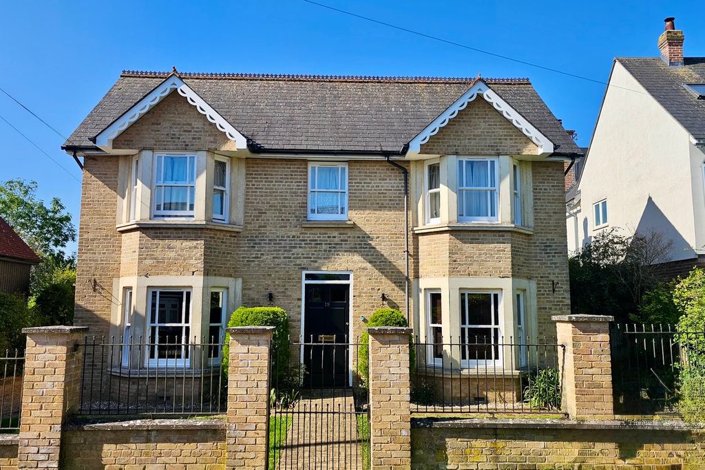 Property photo 1 of 35