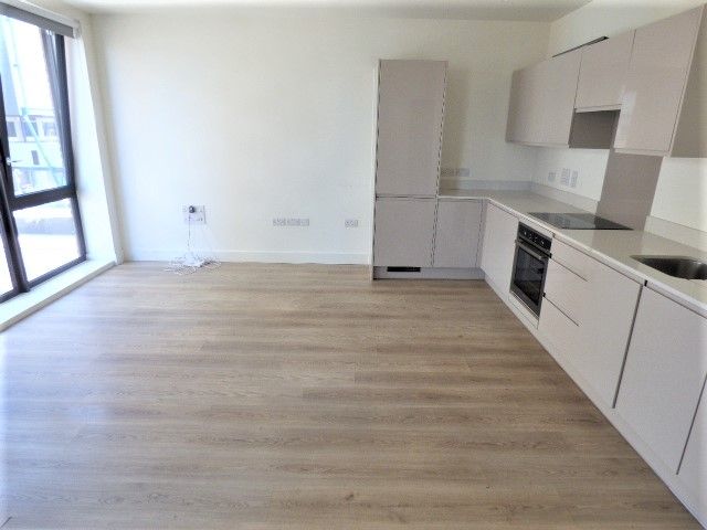 Property photo 1 of 28