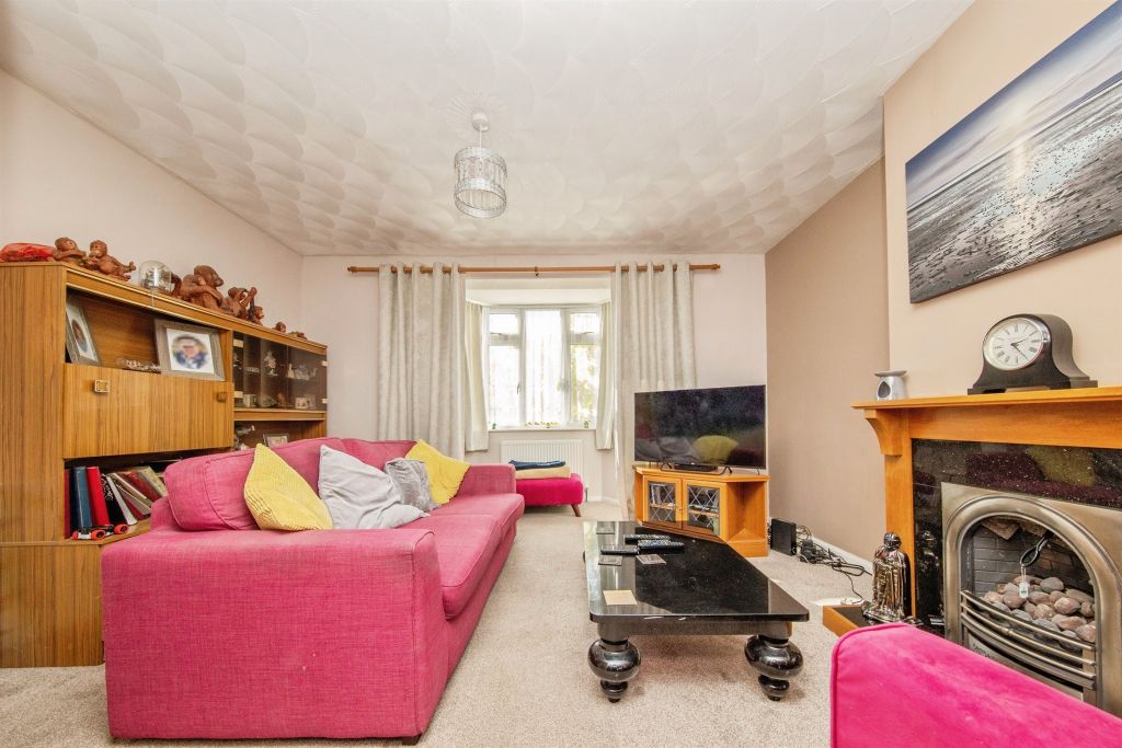 Property photo 3 of 16