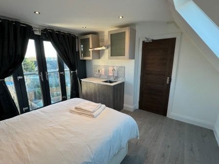 Property photo 2 of 5 Gallery