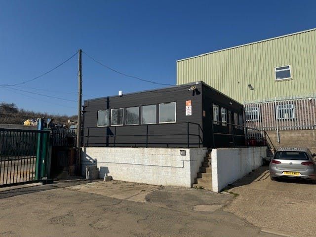 Property photo 1 of 6 External.Jpg