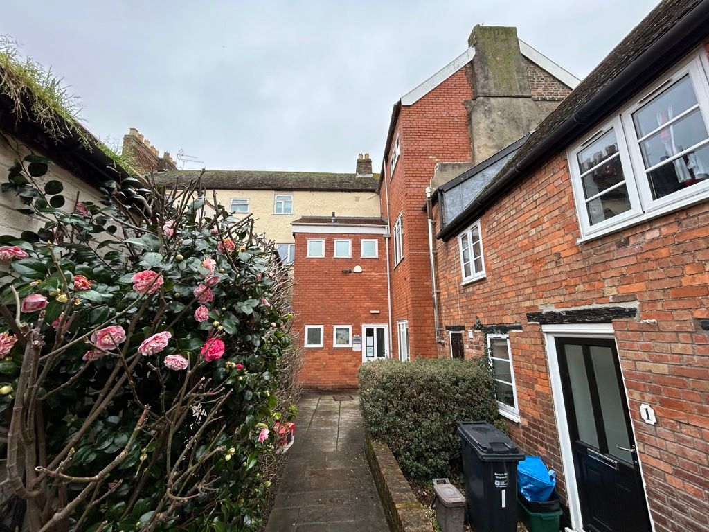 Property photo 3 of 6 Photo 9