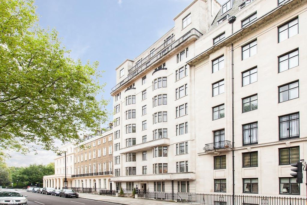 Property photo 1 of 14 88 Building.Jpg
