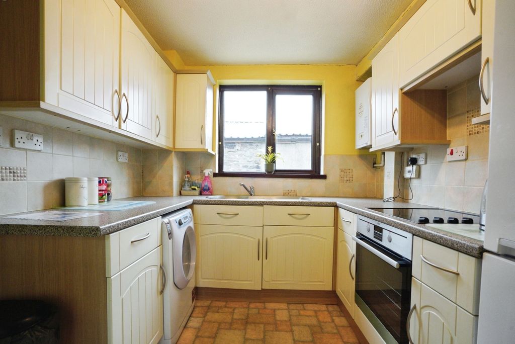 Property photo 3 of 17 Pbox-Img.Jpg