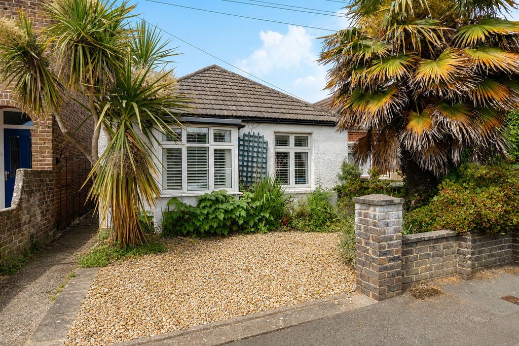 Property photo 1 of 16 Front
