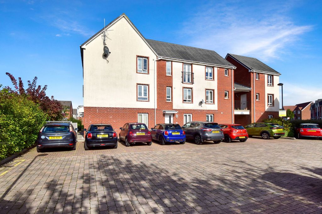 Property photo 1 of 10