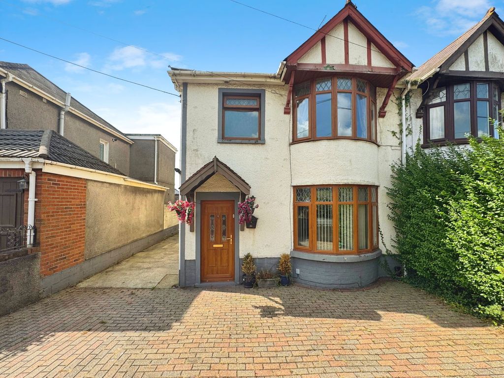 Property photo 1 of 26
