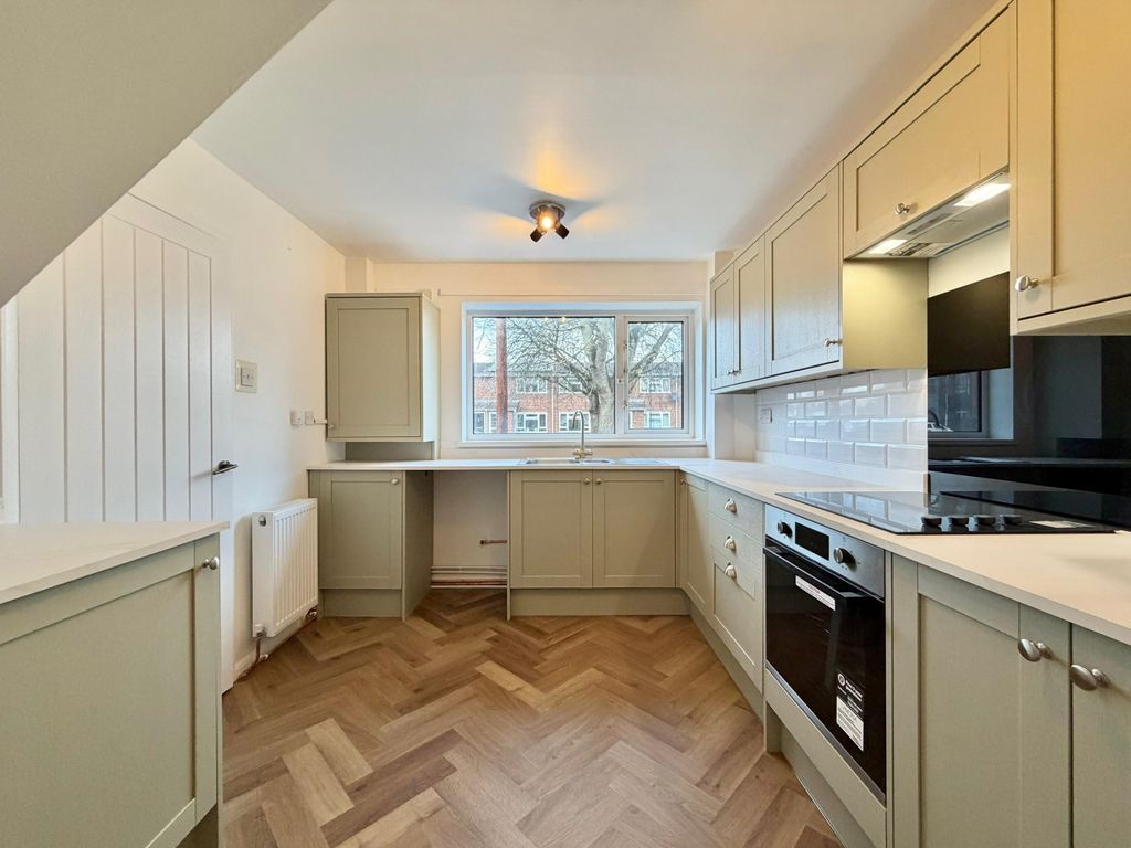 Property photo 2 of 15 Kitchen