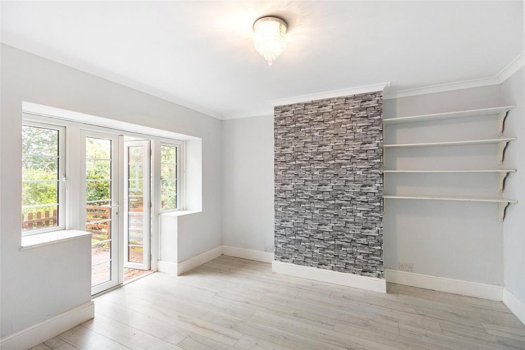 Property photo 2 of 13 Picture No. 03