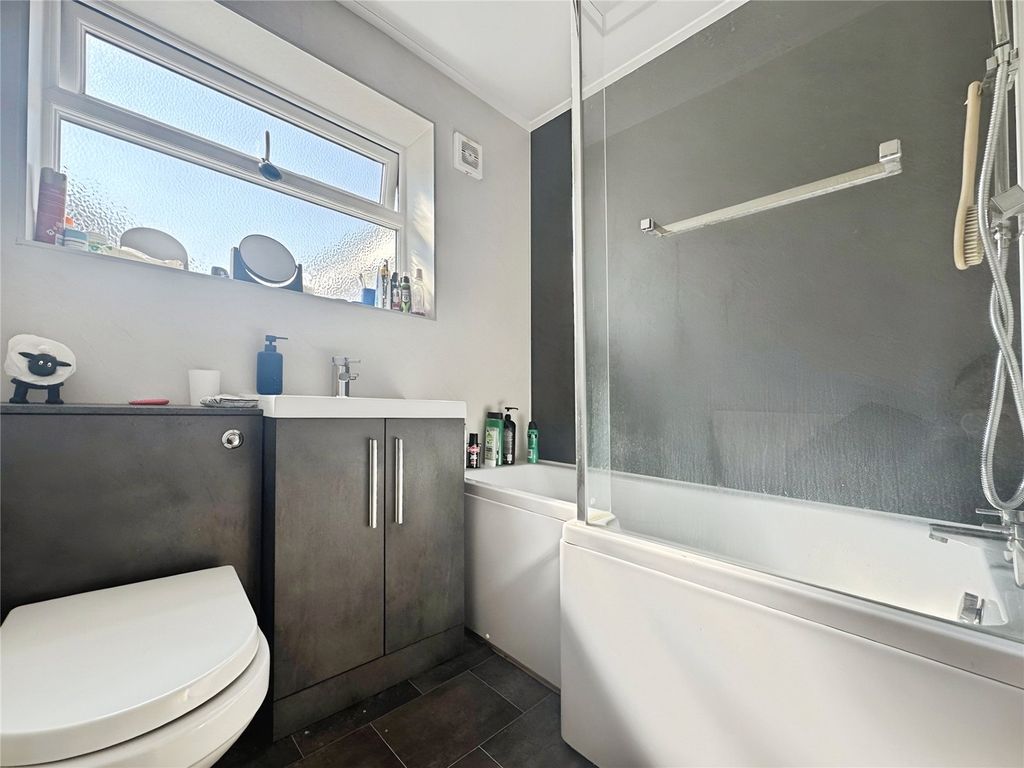 Property photo 3 of 8 Bathroom