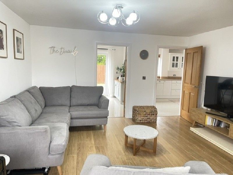 Property photo 2 of 22 Living Room