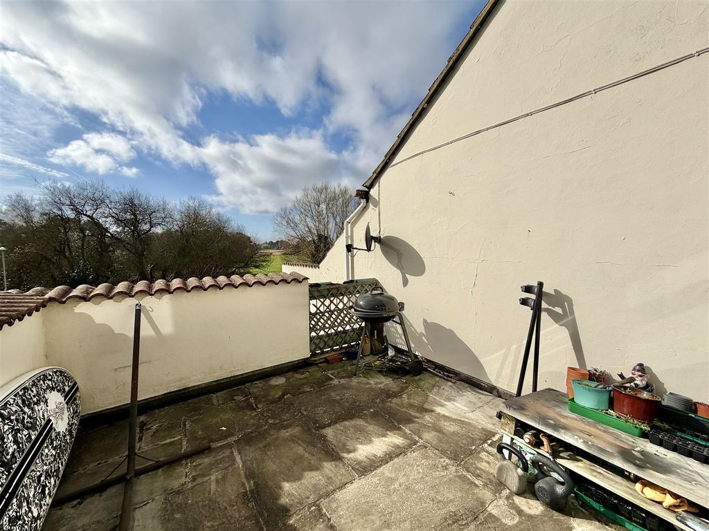 Property photo 2 of 12 Img_5144.Jpeg