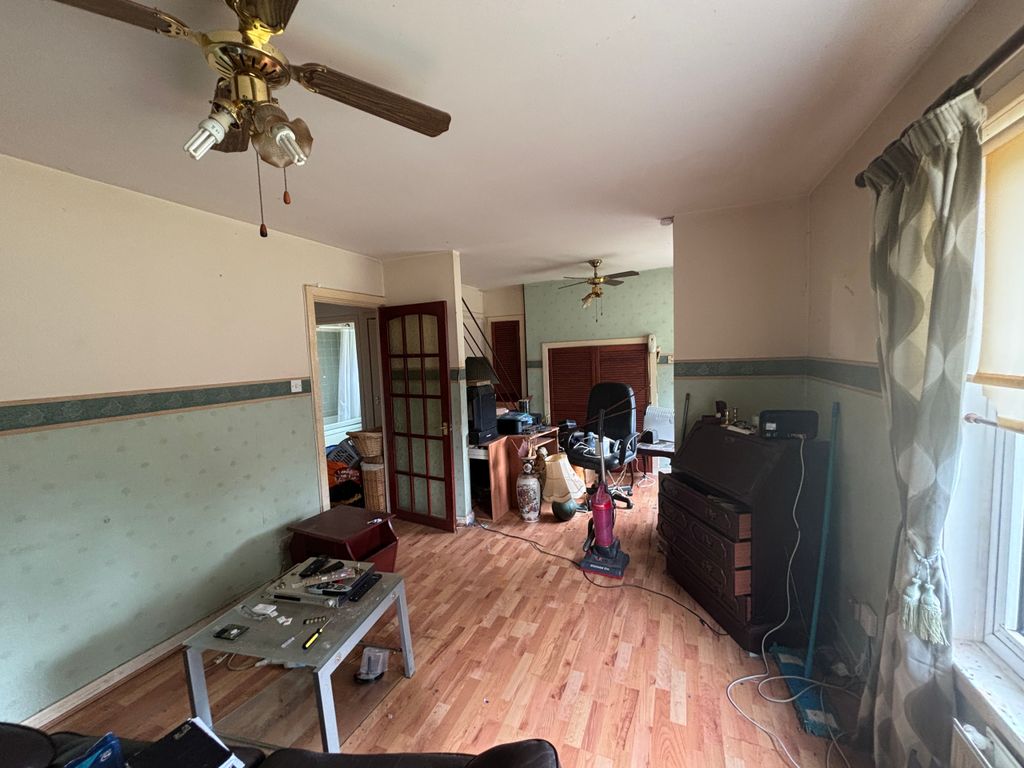 Property photo 3 of 16 3.Jpg